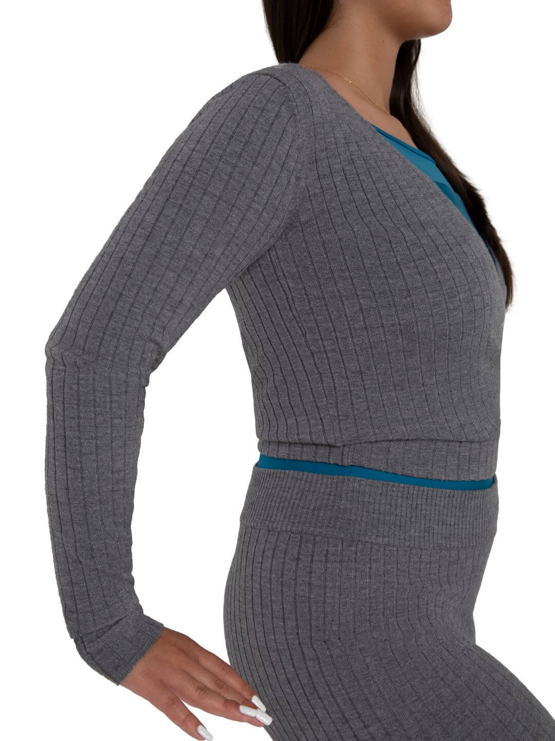 Harmonie Crossover Sweater - Image 10